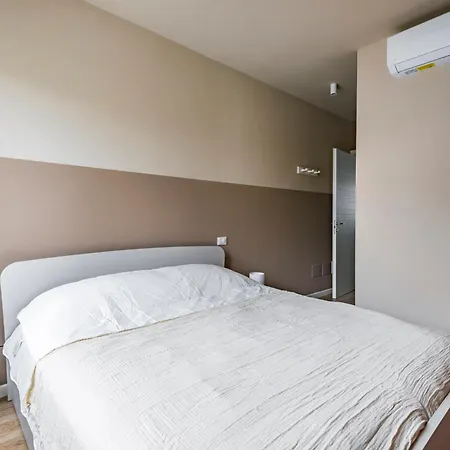 Smart - Moderno E Accogliente Con Terrazza * Реджонель-Эмилия